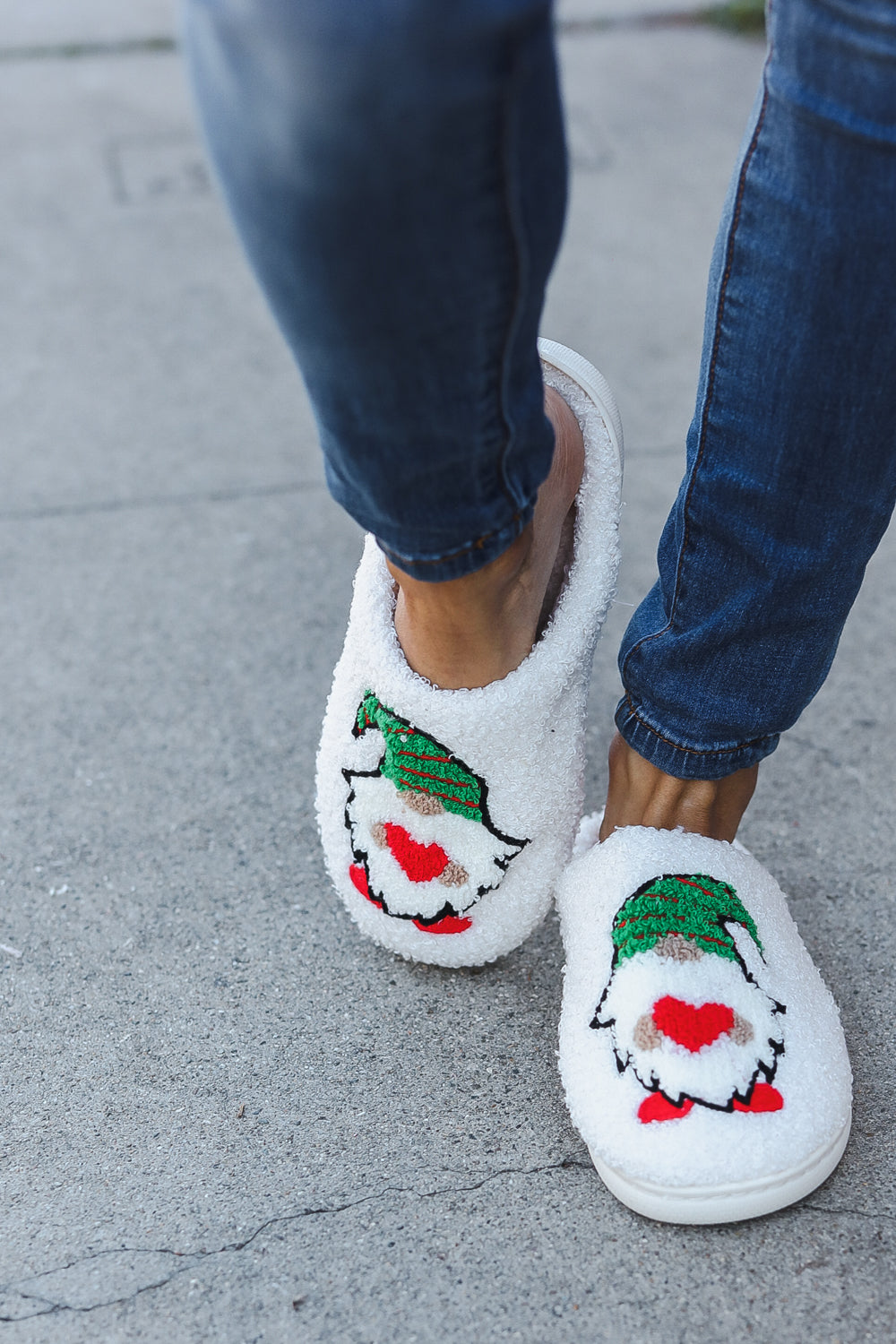 Christmas Elf Heart Print Fleece Slippers