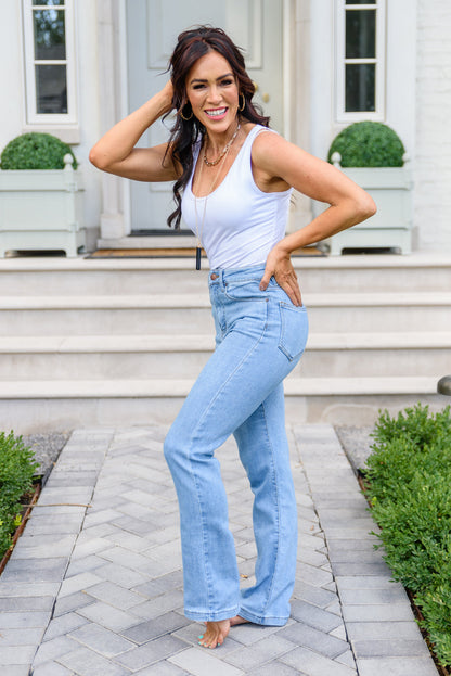 Rylee 90s High Rise Straight Leg Jeans