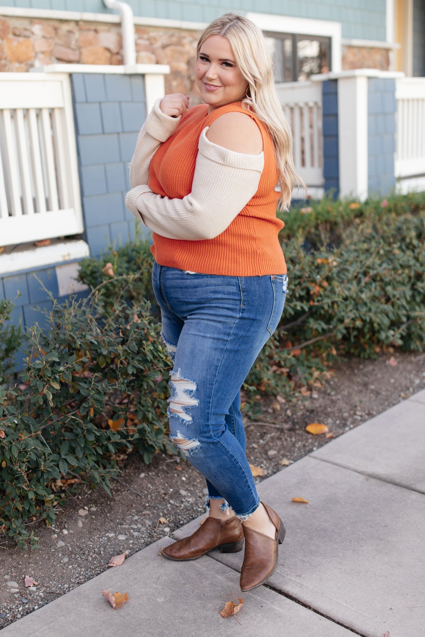 The Ellie Drop Shoulder Top in Pumpkin